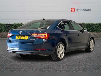 Used Skoda Superb 2019 for sale - 75390705: Photo