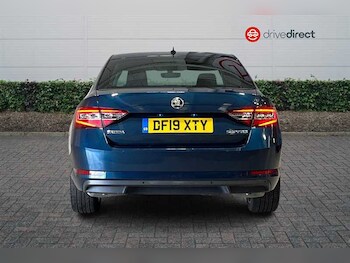 Used Skoda Superb 2019 for sale - 75390705: Photo
