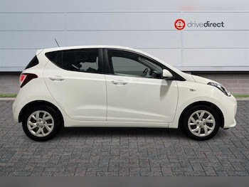 Used Hyundai i10 2018 for sale - 78731357: Photo