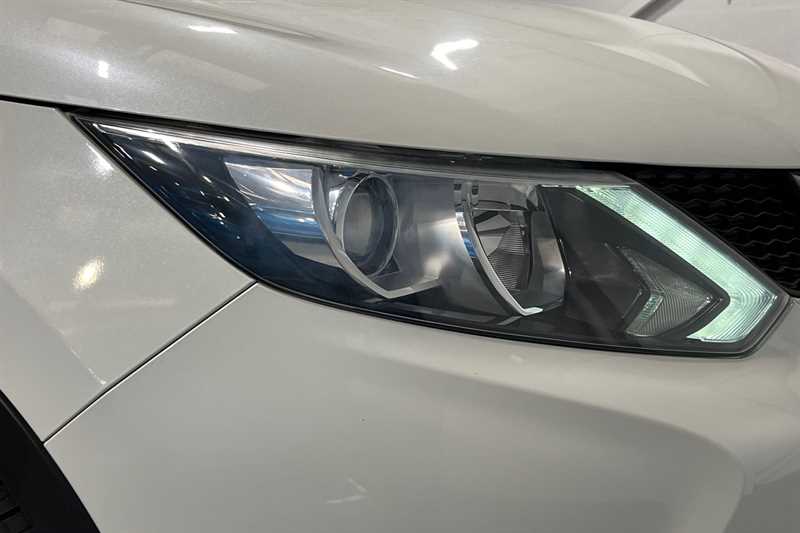 Used Nissan Qashqai 2015 for sale - 76448775: Photo 28