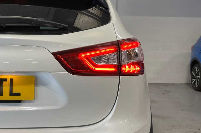 Used Nissan Qashqai 2015 for sale - 76448775: Photo 32