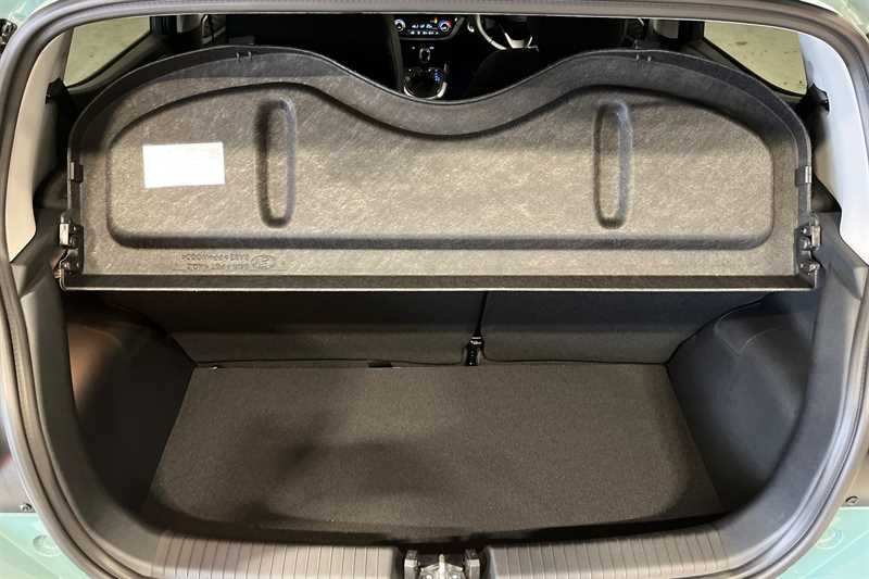 Used Hyundai i10 for sale - 76733175: Photo 25