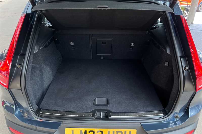 Used Volvo XC40 2022 for sale - 76852081: Photo 25