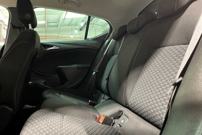 Used Vauxhall Astra 2018 for sale - 77757793: Photo 24