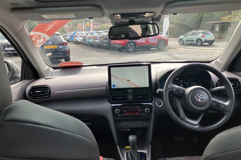 Used Toyota Yaris Cross 2024 for sale - 77699591: Photo 13