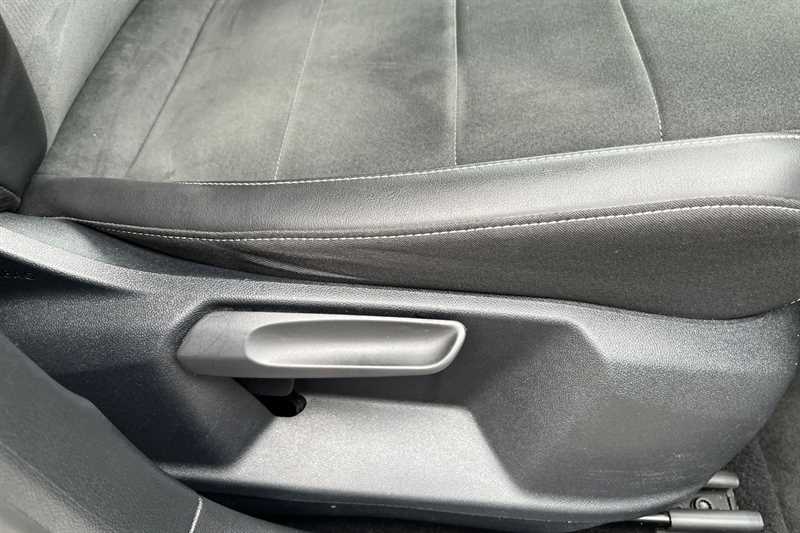 Used Volkswagen T-Roc 2022 for sale - 76525515: Photo 26