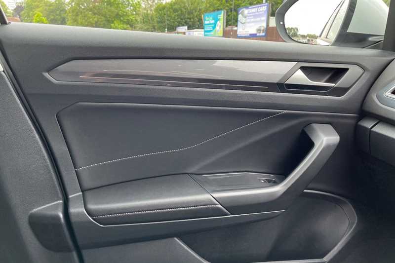 Used Volkswagen T-Roc 2022 for sale - 76525515: Photo 38