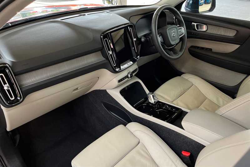 Used Volvo XC40 2022 for sale - 76717696: Photo 45