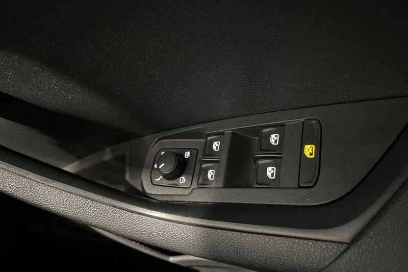 Used Skoda Karoq 2023 for sale - 77900491: Photo 16