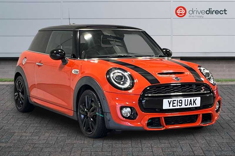Used MINI Hatch 2019 for sale - 77362829: Photo 1