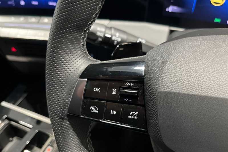 Used Vauxhall Astra 2023 for sale - 76503363: Photo 21