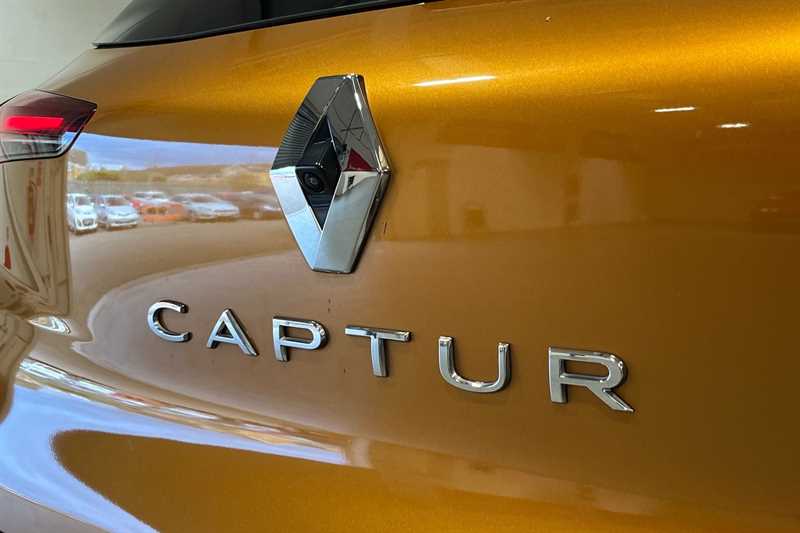 Used Renault Captur 2020 for sale - 78222159: Photo 30