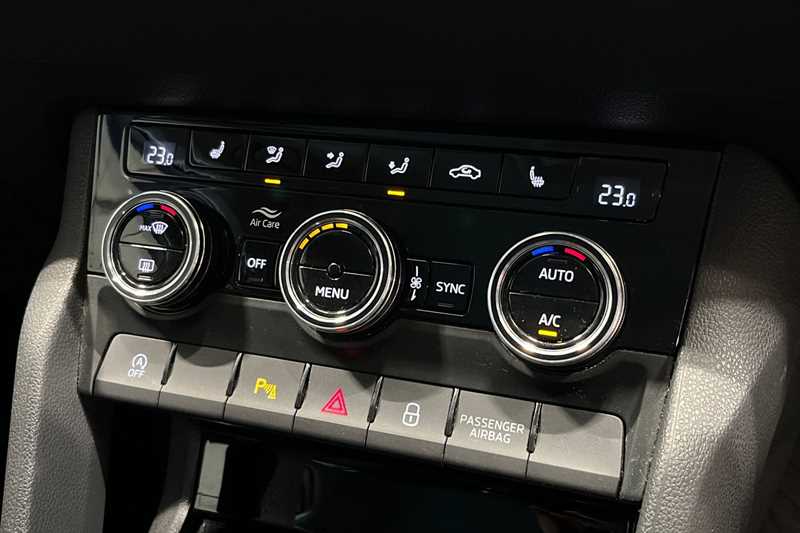 Used Skoda Karoq 2023 for sale - 77843627: Photo 15