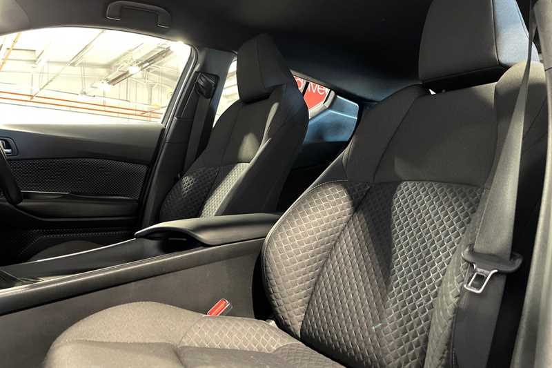 Used Toyota C-HR 2020 for sale - 76805898: Photo 23