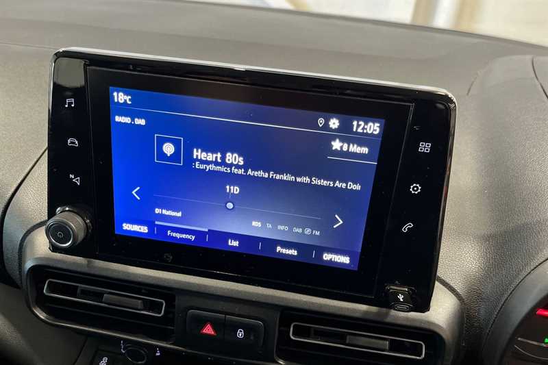 Used Vauxhall Combo Life 2019 for sale - 76891153: Photo 17