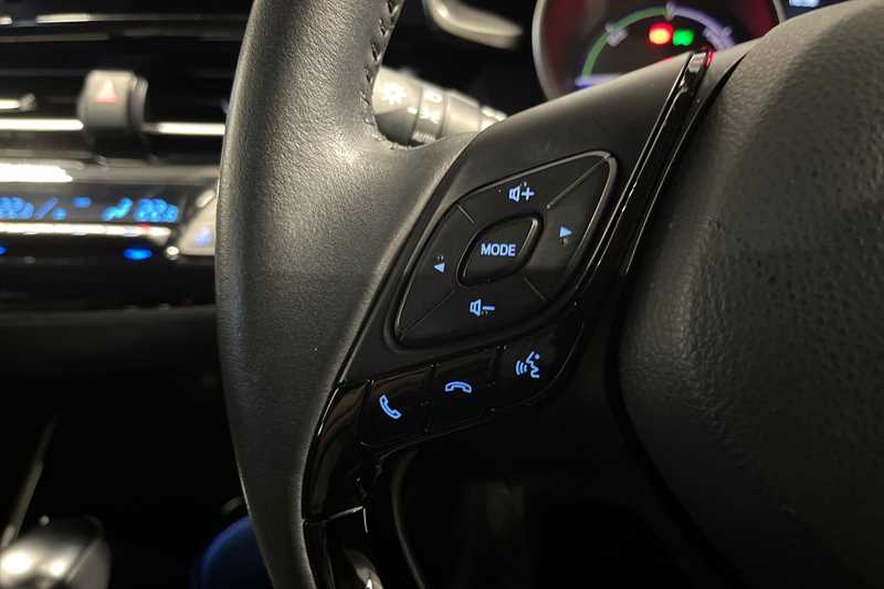 Used Toyota C-HR 2023 for sale - 78119937: Photo 21