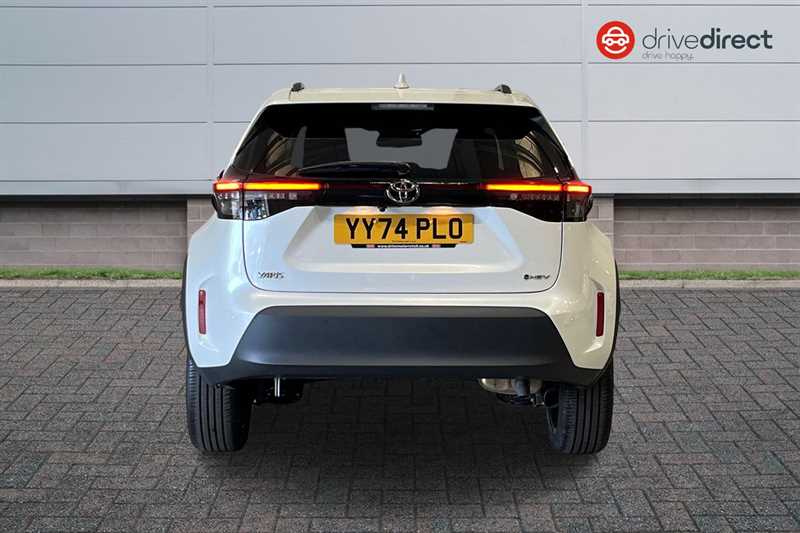 Used Toyota Yaris Cross 2024 for sale - 77757755: Photo 4