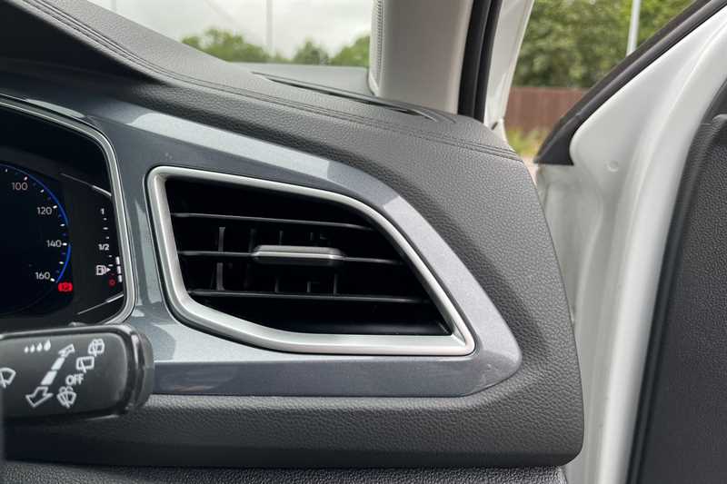 Used Volkswagen T-Roc 2022 for sale - 76956825: Photo 36