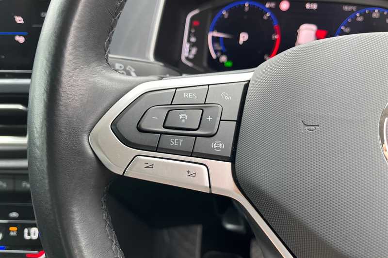 Used Volkswagen T-Roc 2022 for sale - 76448113: Photo 21