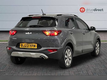 Used Kia Stonic 2023 for sale - 77566721: Photo