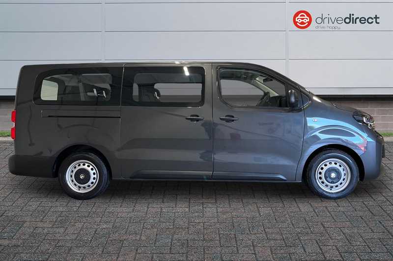 Used Vauxhall Vivaro Life 2024 for sale - 77348634: Photo 2