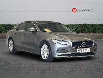 2019 - 2.0 T4 Momentum Plus Saloon 4dr Petrol Auto Euro 6 (s/s) (190 ps)