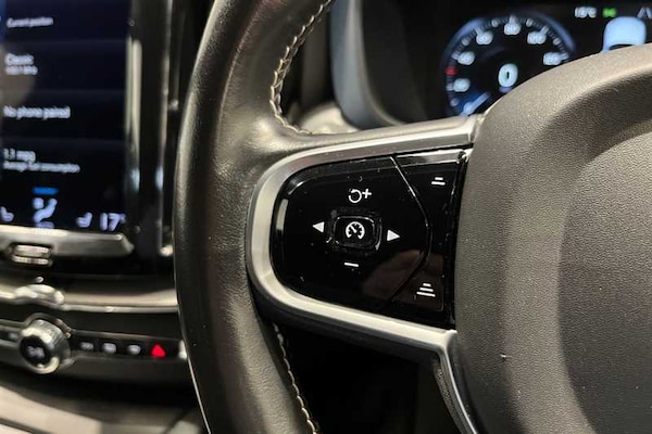 Used Volvo XC60 2021 for sale - 75129643: Photo 21