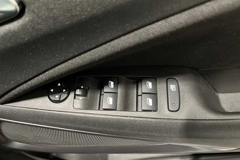 Used Vauxhall Crossland 2022 for sale - 76524774: Photo 16