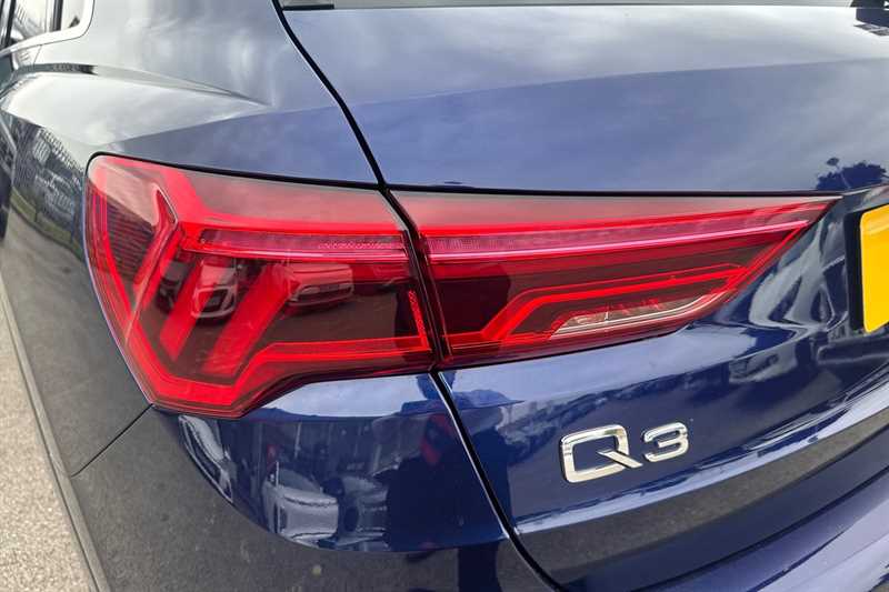 Used Audi Q3 2021 for sale - 76443477: Photo 31