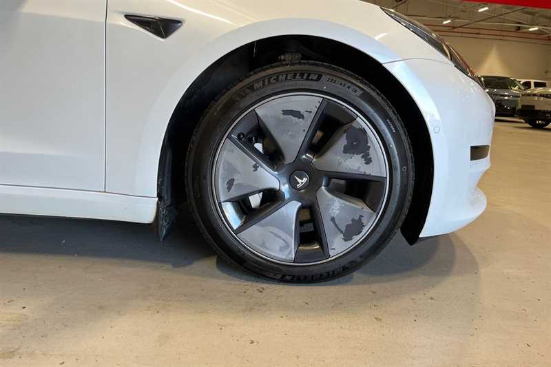 Used Tesla Model 3 2021 for sale - 77757320: Photo 9