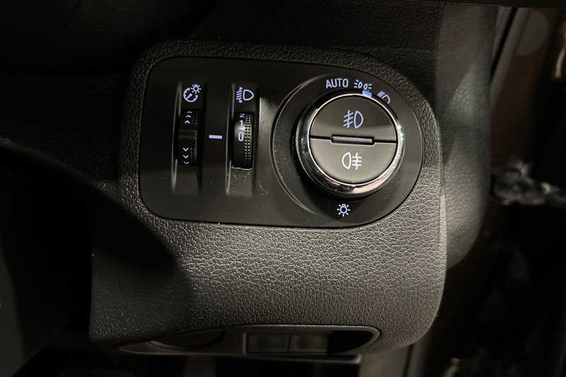 Used Vauxhall Combo Life 2020 for sale - 76747222: Photo 26