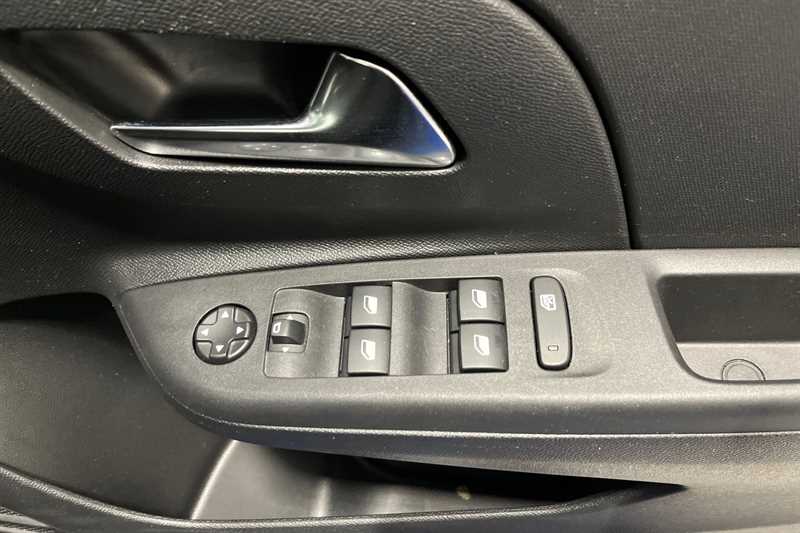 Used Vauxhall Corsa 2022 for sale - 76516969: Photo 16