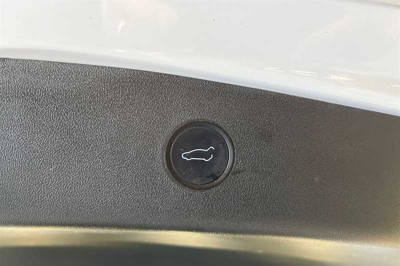 Used Tesla Model 3 for sale - 77864343: Photo 43