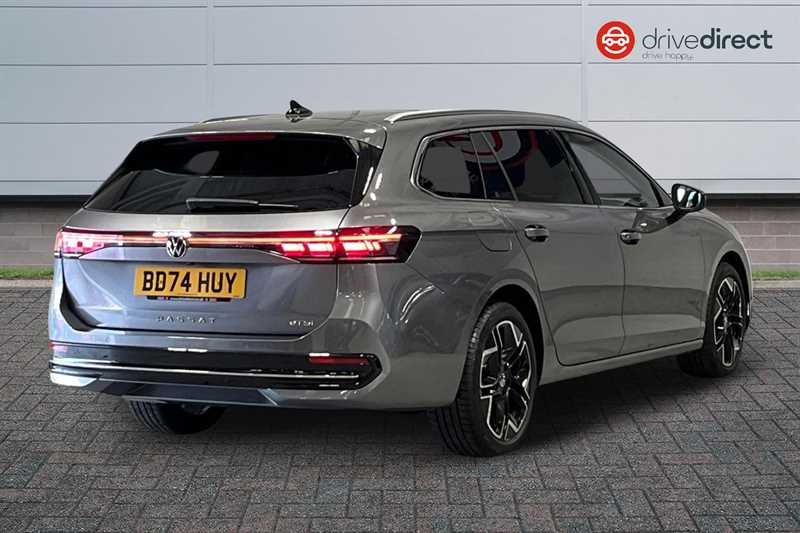 Used Volkswagen Passat 2025 for sale - 76956631: Photo 3