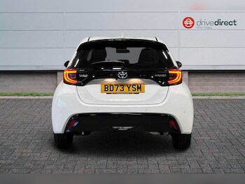 Used Toyota Yaris 2023 for sale - 77362608: Photo