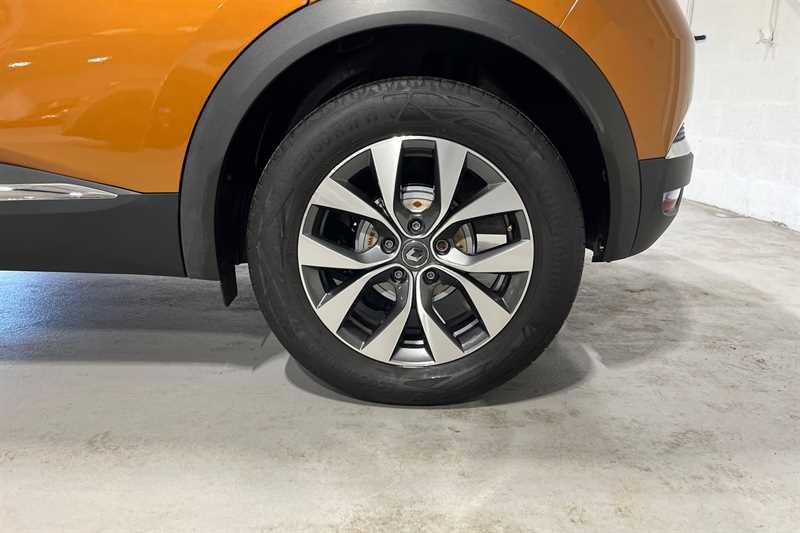 Used Renault Captur 2020 for sale - 77827970: Photo 11