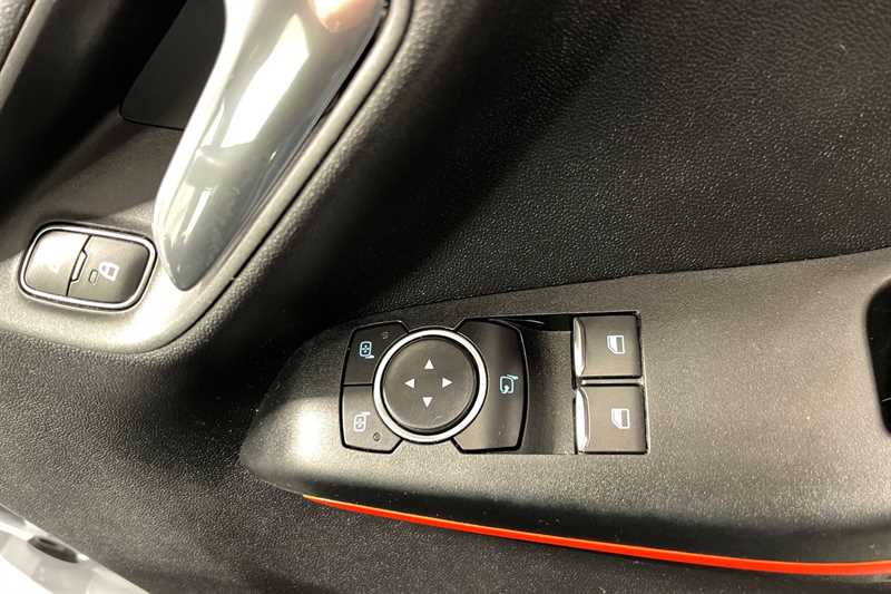 Used Ford Fiesta 2019 for sale - 78050244: Photo 16