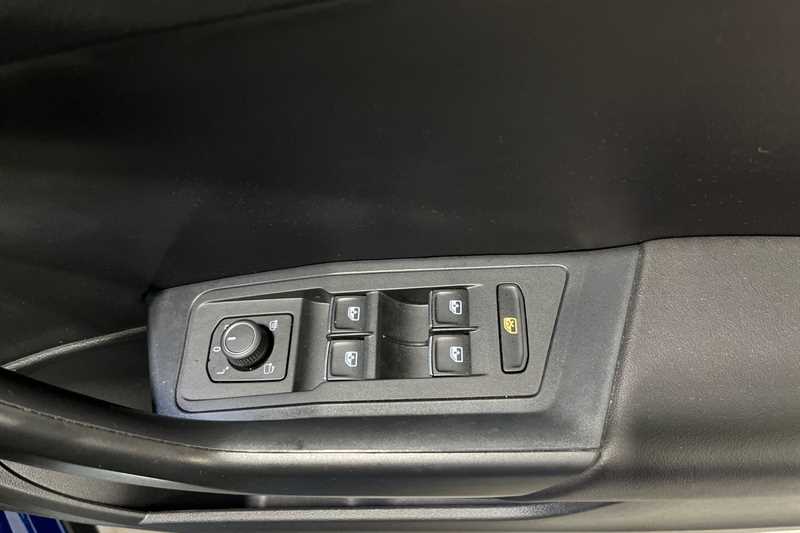 Used Volkswagen T-Roc 2021 for sale - 76956583: Photo 16