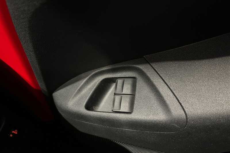 Used Toyota AYGO 2018 for sale - 77943972: Photo 16