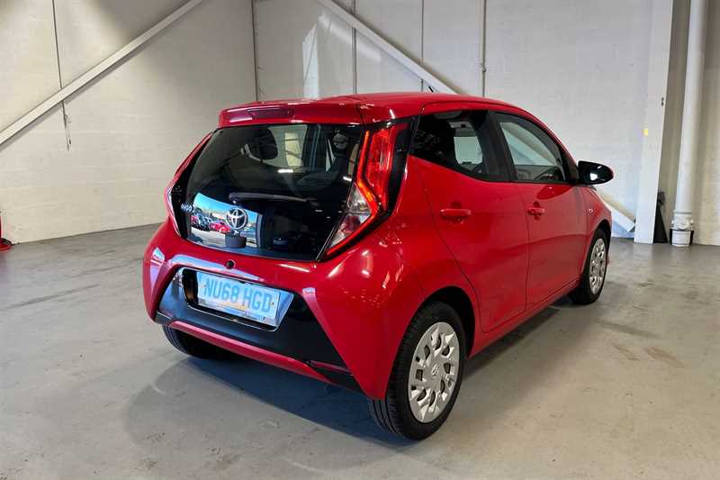 Used Toyota AYGO 2018 for sale - 77943972: Photo 42