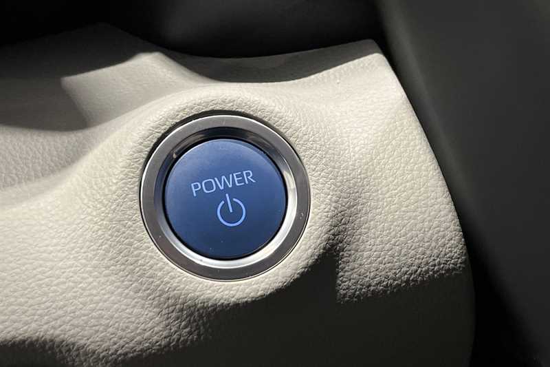 Used Toyota Yaris 2023 for sale - 76524607: Photo 26