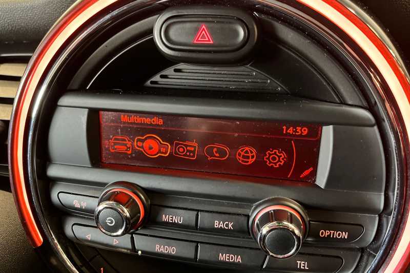 Used MINI Hatch 2017 for sale - 76448993: Photo 38