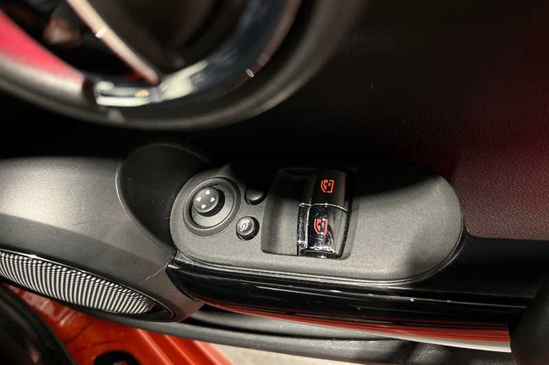 Used MINI Hatch 2019 for sale - 77335468: Photo 16