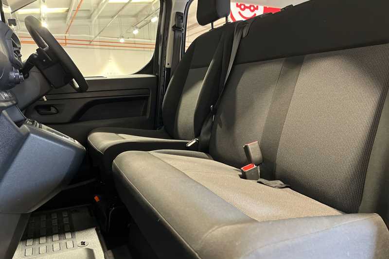 Used Vauxhall Vivaro Life 2024 for sale - 76732827: Photo 23