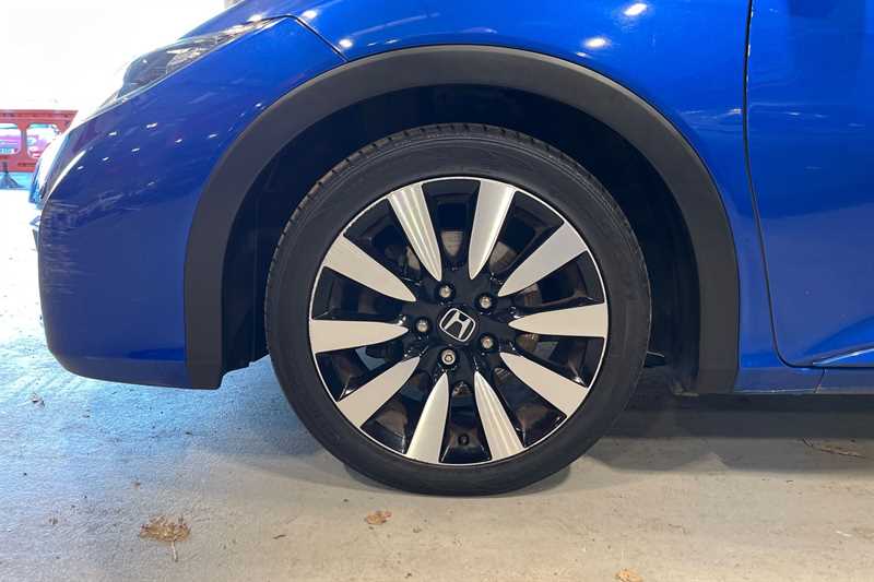 Used Honda Civic 2016 for sale - 76903532: Photo 12