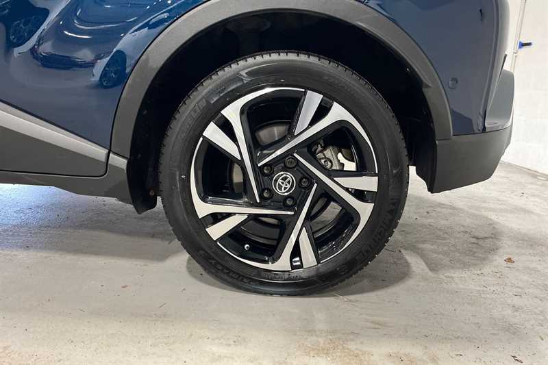 Used Toyota C-HR 2023 for sale - 78208769: Photo 11