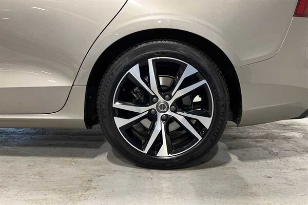 Used Volvo V60 2021 for sale - 75117366: Photo 11