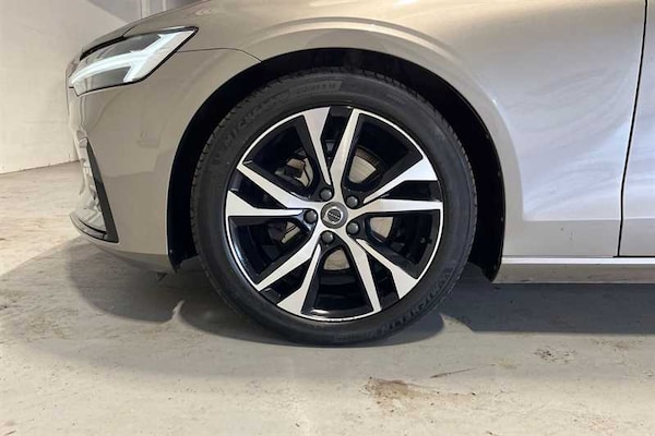 Used Volvo V60 2021 for sale - 75117366: Photo 12
