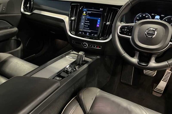 Used Volvo V60 2021 for sale - 75117366: Photo 14