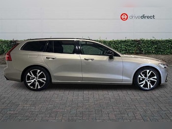 Used Volvo V60 2021 for sale - 75117366: Photo
